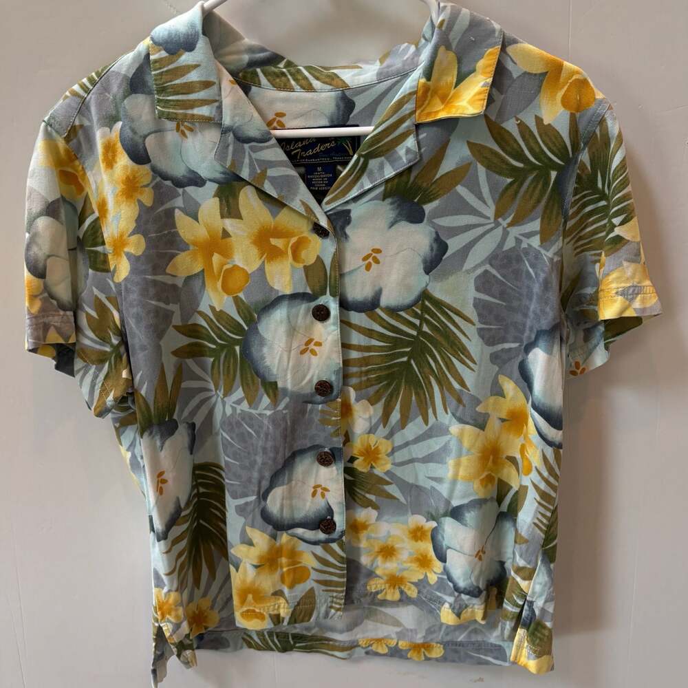 Island Traders Women's Floral Rayon Button Down Shirt Size M
